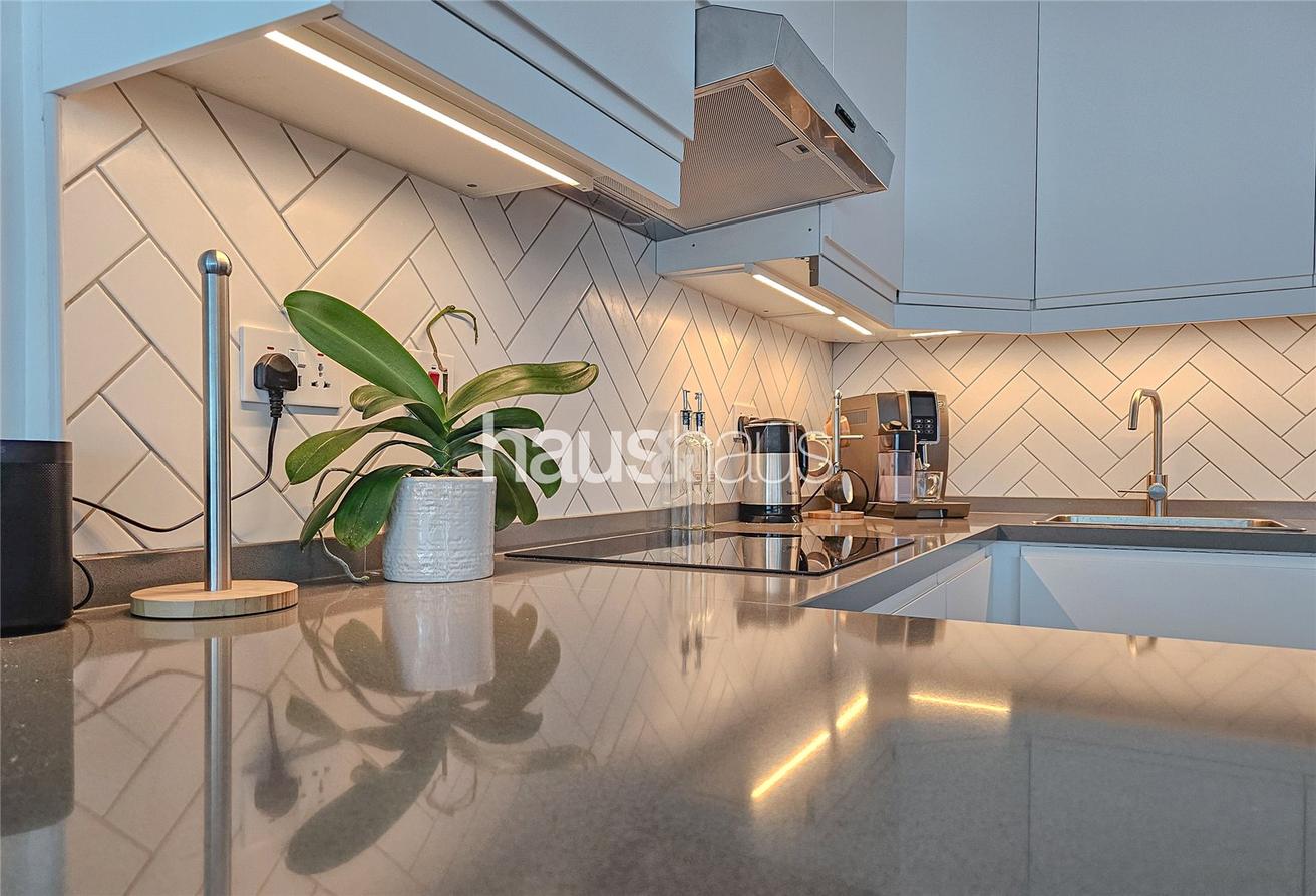 Furnished & Upgraded | Large Layout | Marina View photo 7