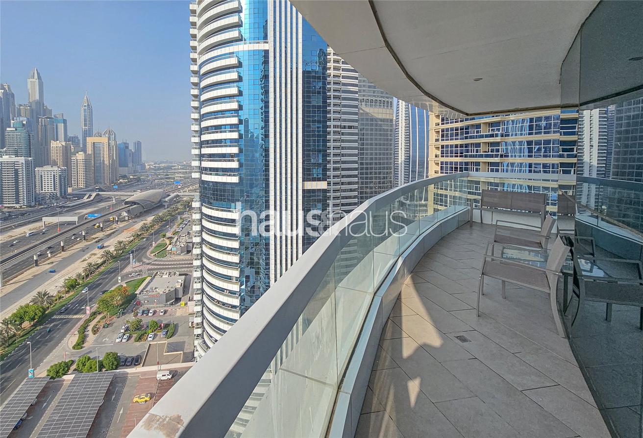 Furnished & Upgraded | Large Layout | Marina View photo 8