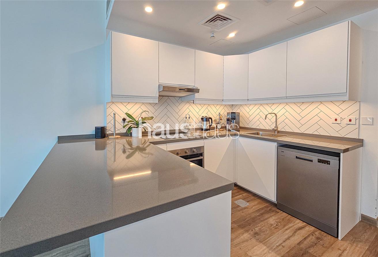 Furnished & Upgraded | Large Layout | Marina View photo 6