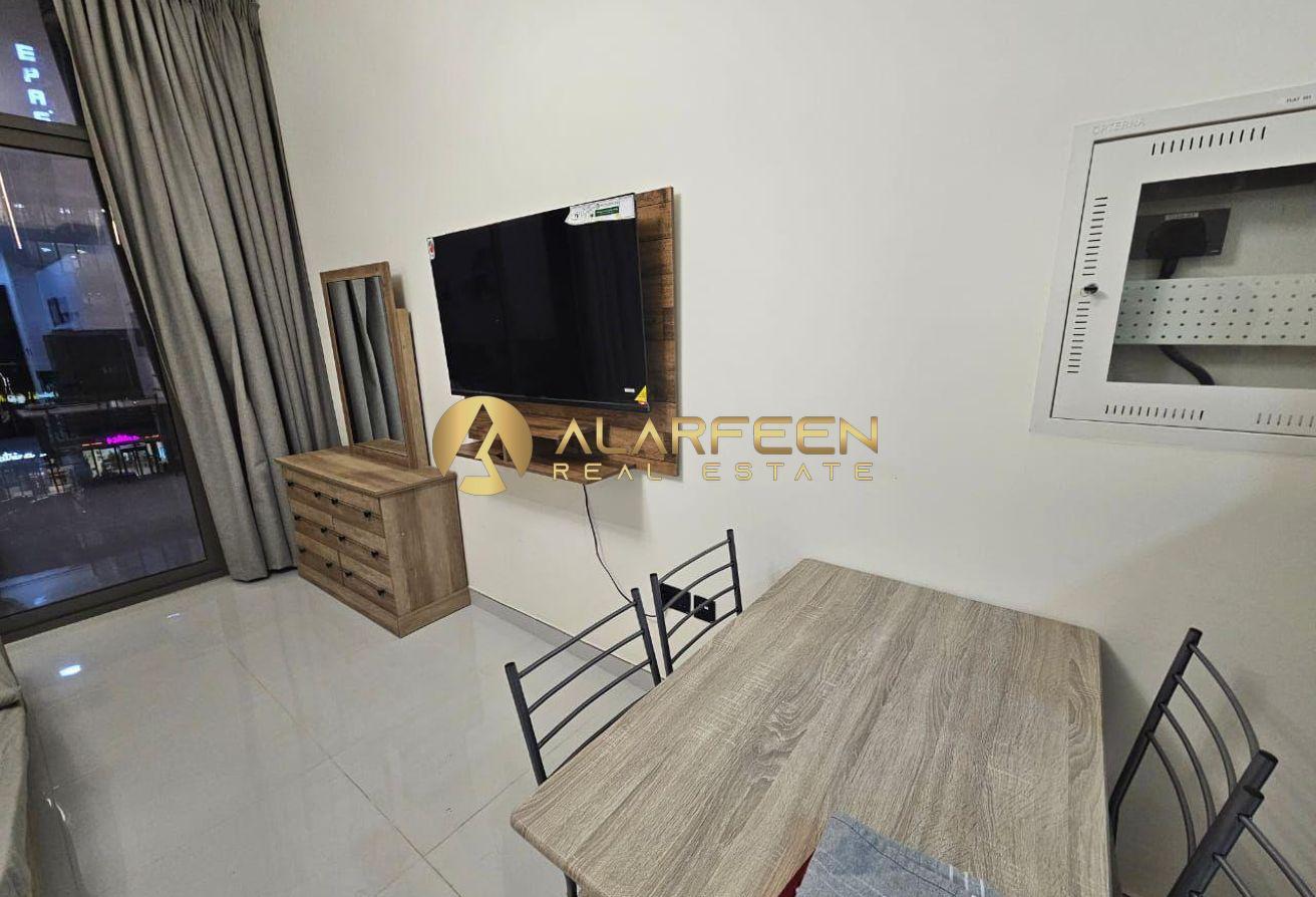 Upgraded Studio Apartment in Arjan with Balcony photo 6