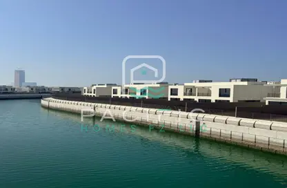 Villa - 5 Bedrooms - 7 Bathrooms for sale in Falcon Island North - Falcon Island - Al Hamra Village - Ras Al Khaimah