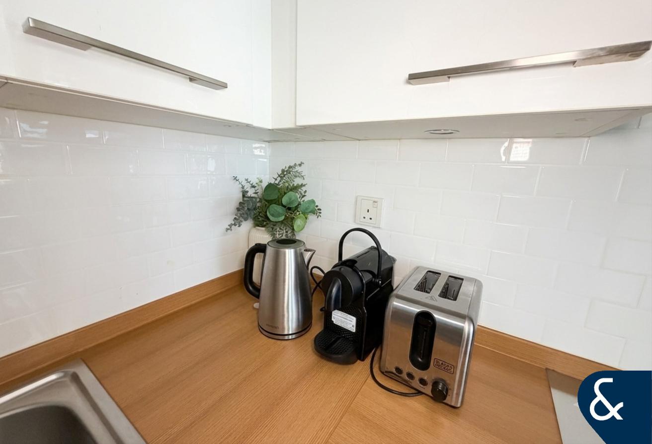 STUDIO APARTMENT | MARINA VIEW | FURNISHED photo 5
