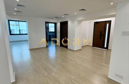 Villa - 4 - 5 for rent in Jumeirah 1 Villas - Jumeirah 1 - Jumeirah - Dubai
