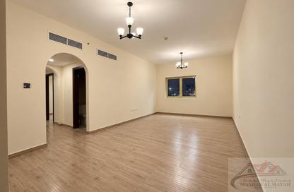 Apartment - 2 - 3 for rent in Muwaileh 29 Building - Muwaileh - Sharjah
