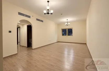 Apartment - 2 Bedrooms - 3 Bathrooms for rent in Muwaileh 29 Building - Muwaileh - Sharjah