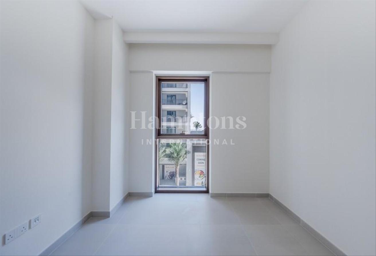 Mid Floor | Property Managed | Spacious photo 2