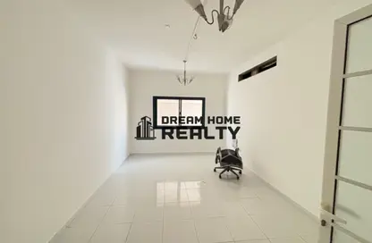 Apartment - 2 Bedrooms - 2 Bathrooms for rent in SBS Al Khan - Al Khan - Sharjah