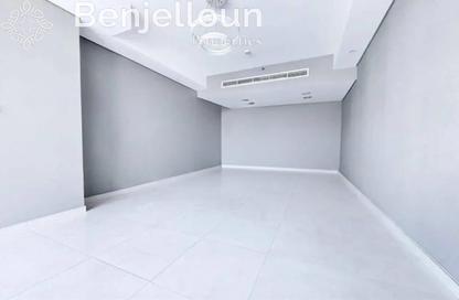 Apartment - 2 - 3 for rent in Waves Tower - Business Bay - Dubai