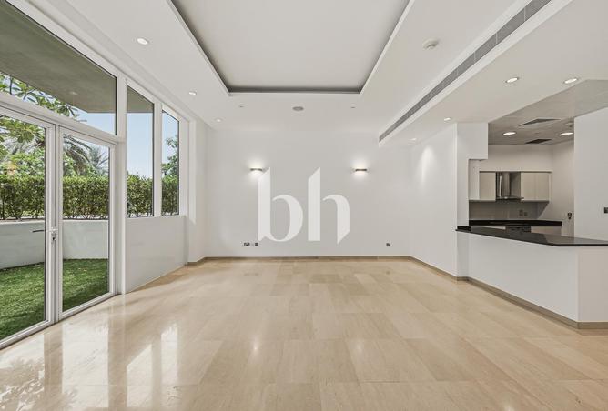 107753989 - Property Image 2