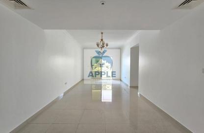 Apartment - 3 Bedrooms - 3 Bathrooms for rent in Muwaileh 3 Building - Muwaileh - Sharjah
