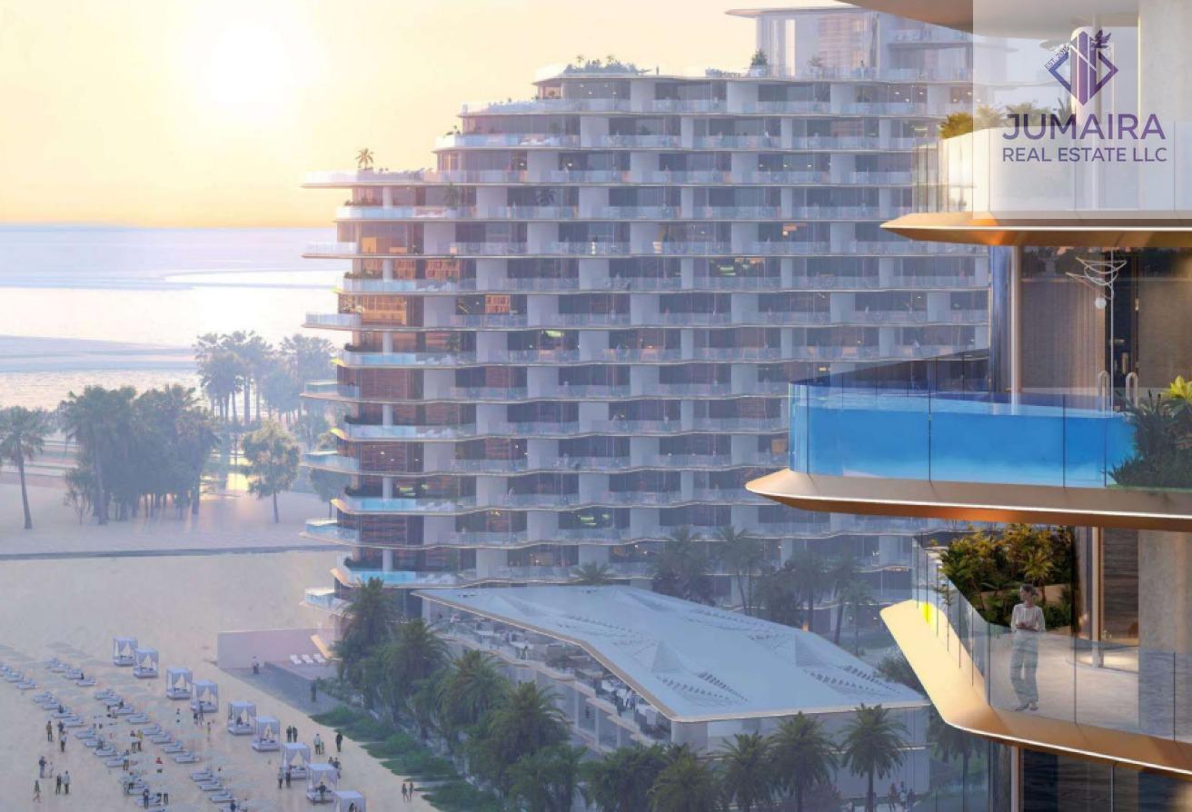 Waterfront Luxurity Living in Al Marjand Island