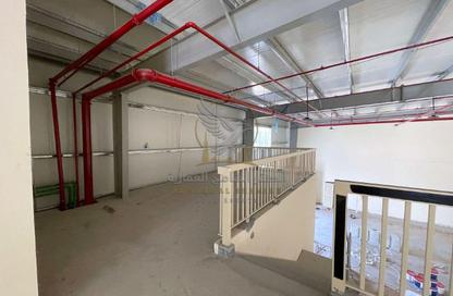 Warehouse - Studio - 1 for rent in Al Sajaa S - Al Sajaa - Sharjah