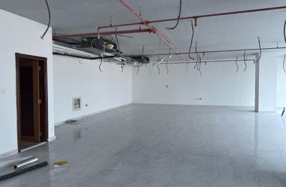 Office Space - 3 Bedrooms for rent in Al Majaz 2 - Al Majaz - Sharjah
