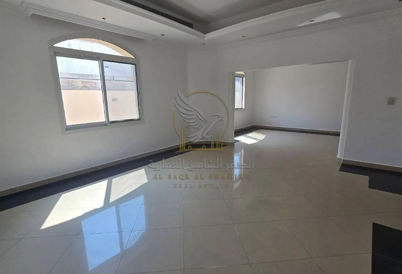 165500363 - Property Main Image