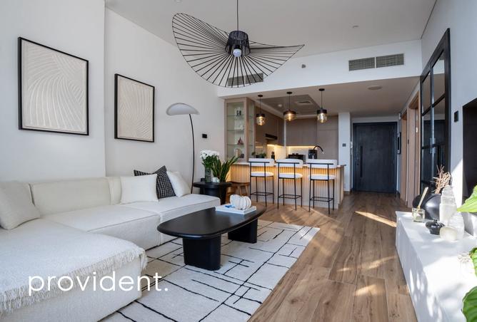 European Finishes | Fully Furnished | Upgraded