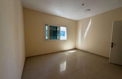 Apartment - 2 Bedrooms - 2 Bathrooms for rent in Al Khan Corniche - Al Khan - Sharjah