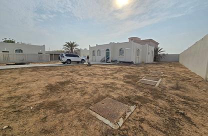 Villa - 4 Bedrooms - 6 Bathrooms for rent in Al Nouf 1 - Al Nouf - Sharjah Villa - 4 Bedrooms - 6 Bathrooms for rent in Al Nouf 1 - Al Nouf - Sharjah
