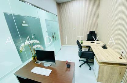 Office Space - Studio - 1 Bathroom for rent in Red Avenue - Al Garhoud - Dubai