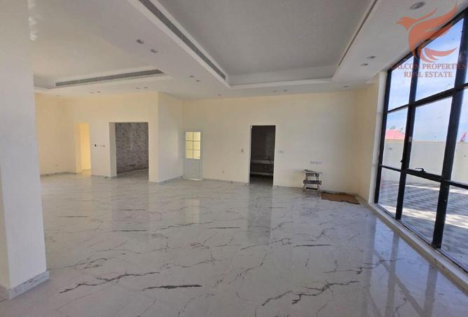 72722356 - Property Image 3