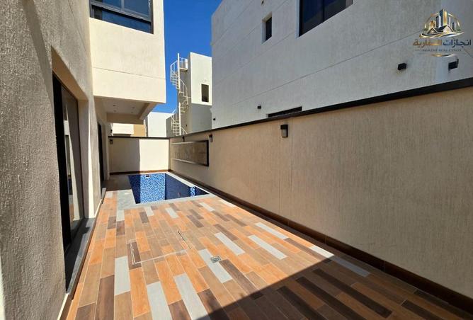 96110182 - Property Image 3