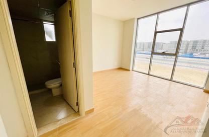 Apartment - 2 Bedrooms - 3 Bathrooms for rent in Muweileh Community - Muwaileh Commercial - Sharjah Apartment - 2 Bedrooms - 3 Bathrooms for rent in Muweileh Community - Muwaileh Commercial - Sharjah