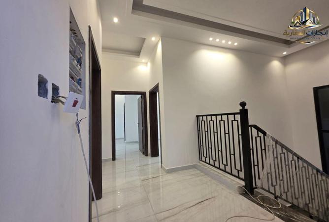 141002374 - Property Image 2
