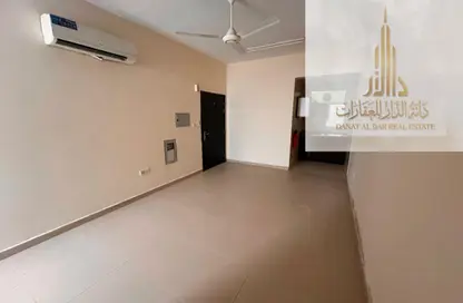 Apartment - 1 Bathroom for rent in Uzair Building - Al Rawda 3 - Al Rawda - Ajman