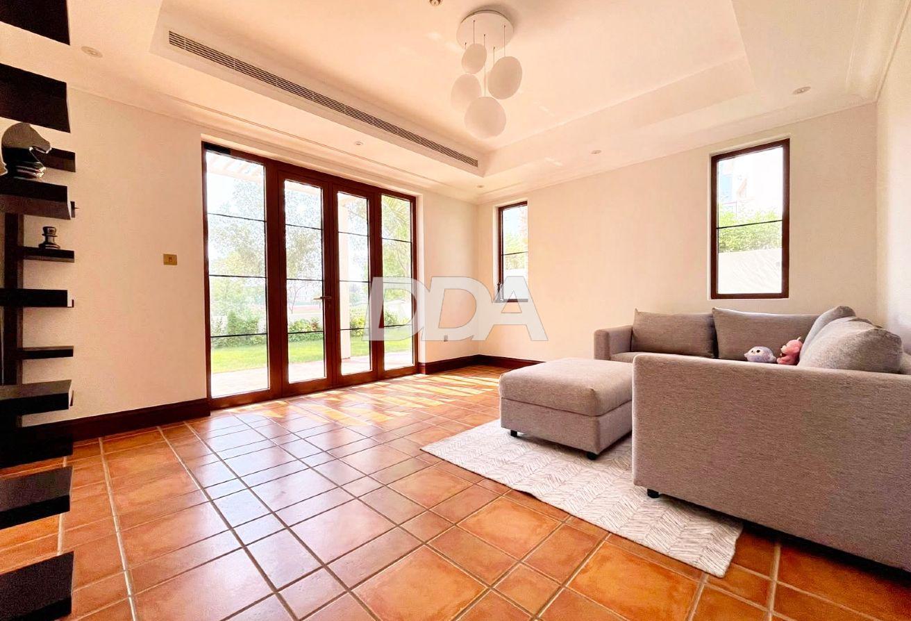 NEWLY FURNISHED | IMMACULATE | MOVE-IN READY photo 12