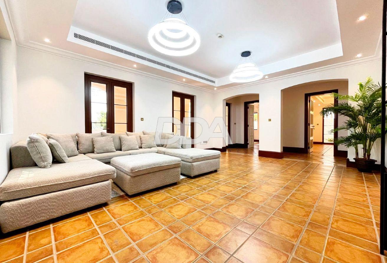 NEWLY FURNISHED | IMMACULATE | MOVE-IN READY photo 4
