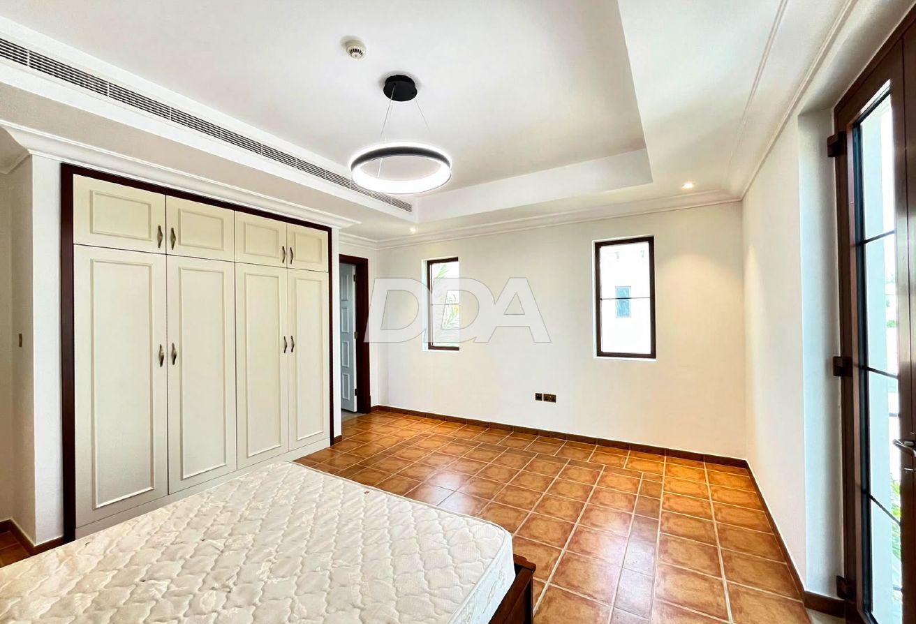 NEWLY FURNISHED | IMMACULATE | MOVE-IN READY photo 11