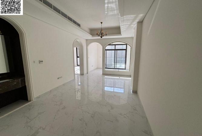 16102170 - Property Image 2