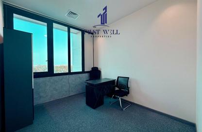 Office Space - Studio - 4 Bathrooms for rent in Dar Al Salam Building - Corniche Road - Abu Dhabi Office Space - Studio - 4 Bathrooms for rent in Dar Al Salam Building - Corniche Road - Abu Dhabi