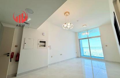 شقة - غرفة نوم - 1 حمام للايجار في سكايز من دانوب - ارجان - دبي