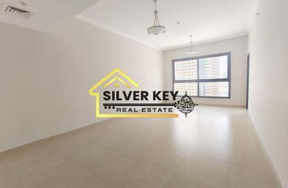 Apartment - 2 Bedrooms - 2 Bathrooms for rent in Al Khan - Sharjah