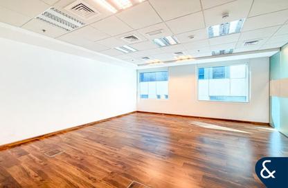 Office Space - Studio for rent in Bay Square Building 12 - Bay Square - Business Bay - Dubai
