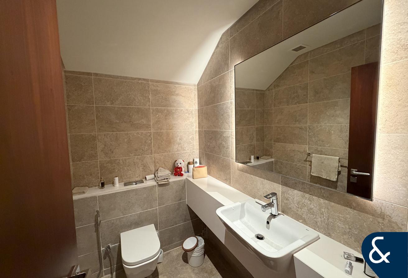 4 Bedroom | Unfurnished | Marina View photo 20