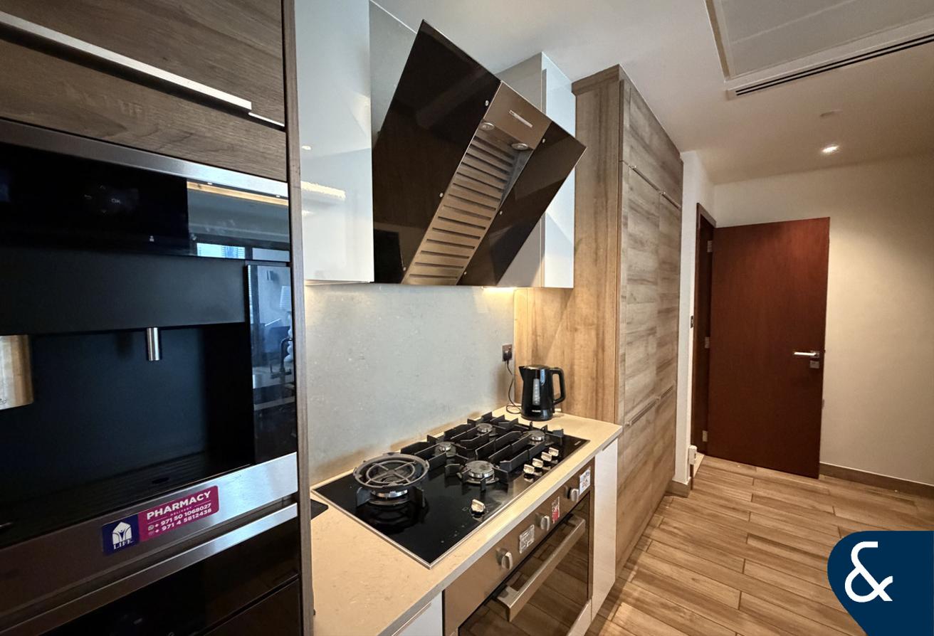 4 Bedroom | Unfurnished | Marina View photo 5