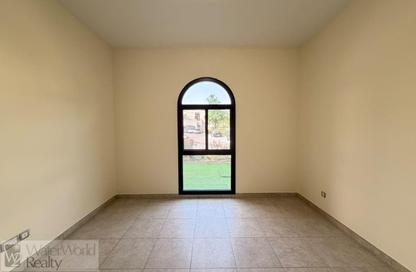 Villa - 4 - 5 for rent in Naseem - Mudon - Dubai