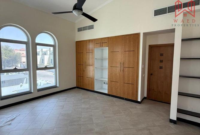 92693465 - Property Image 2