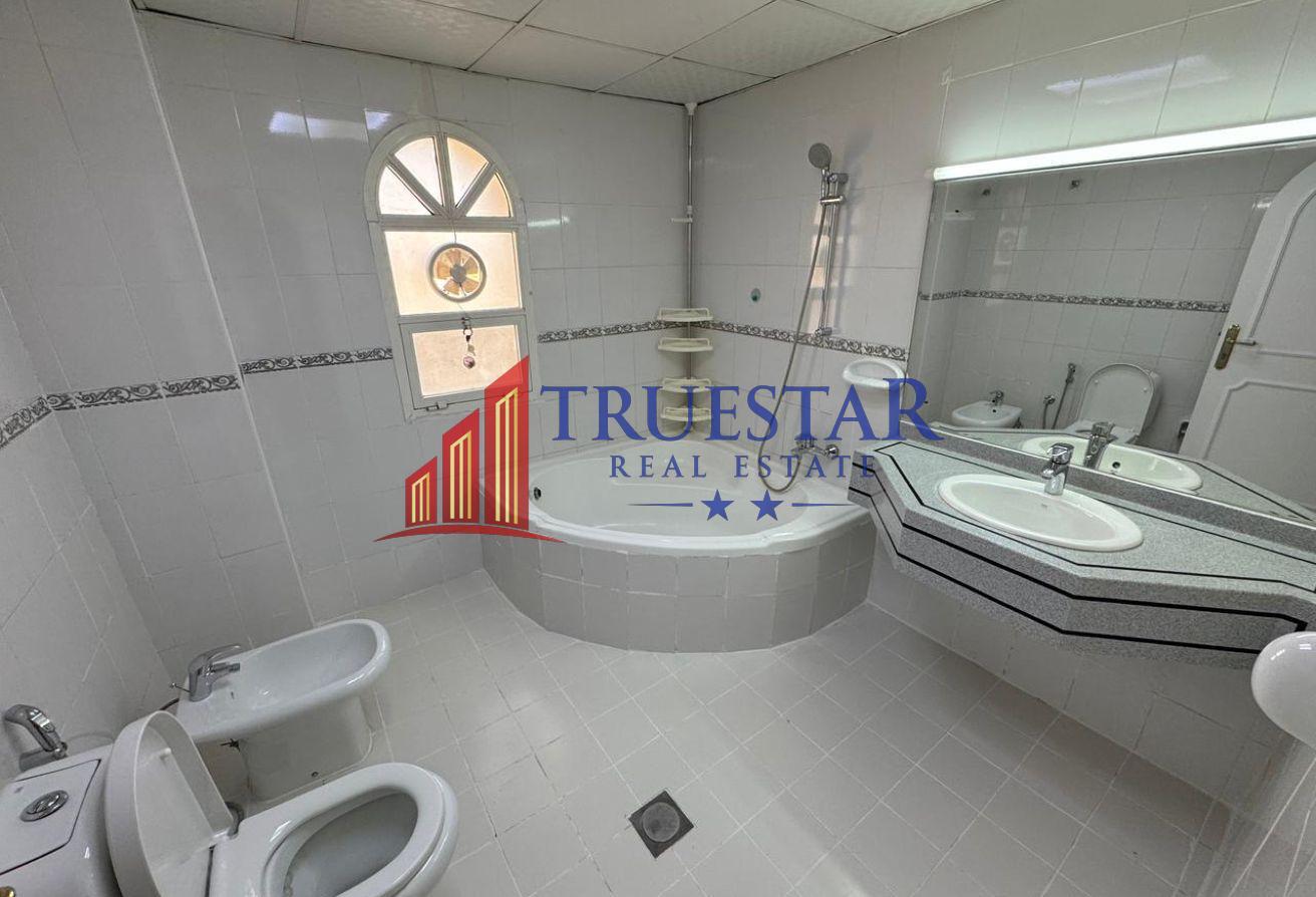 HUGE PRIVATE GARDEN POOL SPACIOUS 4BR+MAIDS photo 16