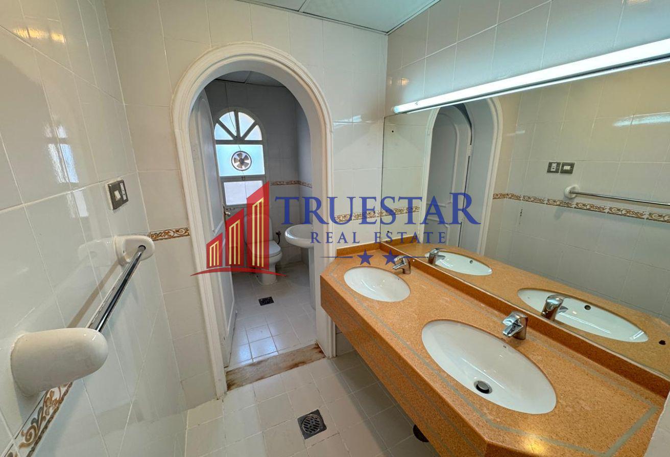 HUGE PRIVATE GARDEN POOL SPACIOUS 4BR+MAIDS photo 15