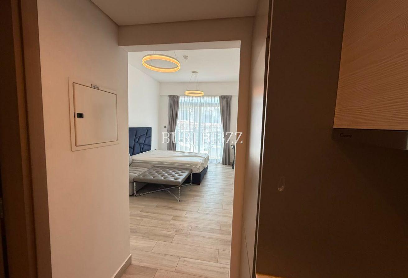 Cozy | Modern Furnished | Ready to Move photo 5