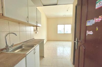 Apartment - Studio - 1 Bathroom for rent in Fire Station Road - Muwaileh - Sharjah