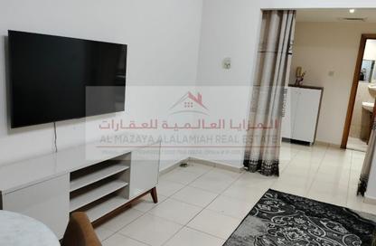 Apartment - 1 Bedroom - 2 Bathrooms for rent in Dar Al Majaz - Jamal Abdul Nasser Street - Al Majaz - Sharjah