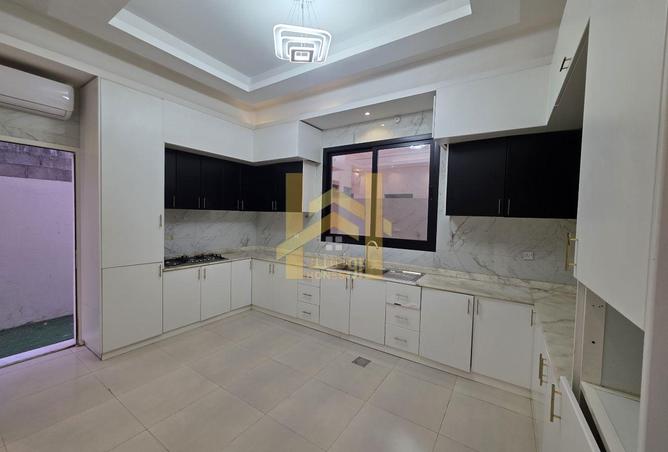 138749984 - Property Image 3
