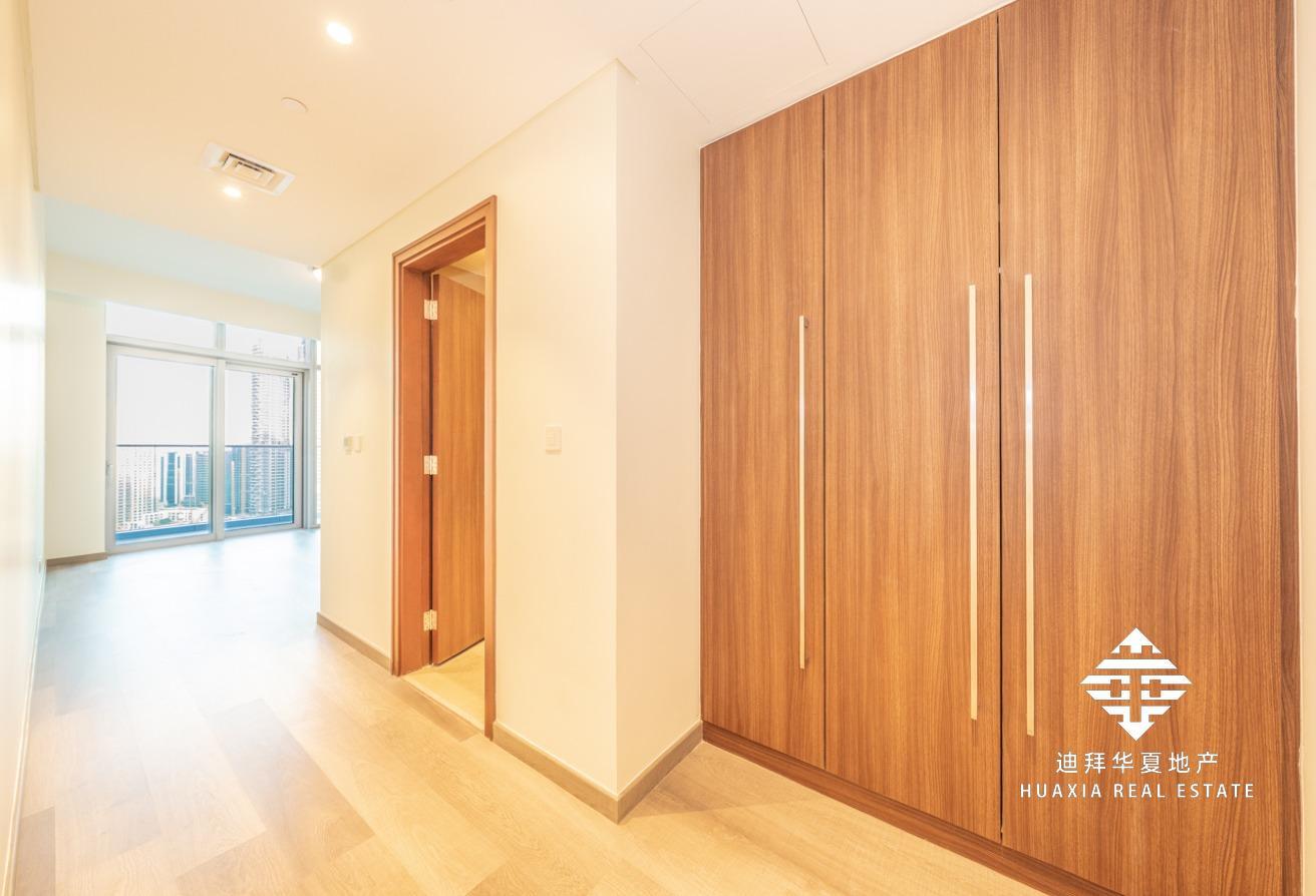 Chiller Free | New 3BR+Maid | Burj Khalifa View photo 13