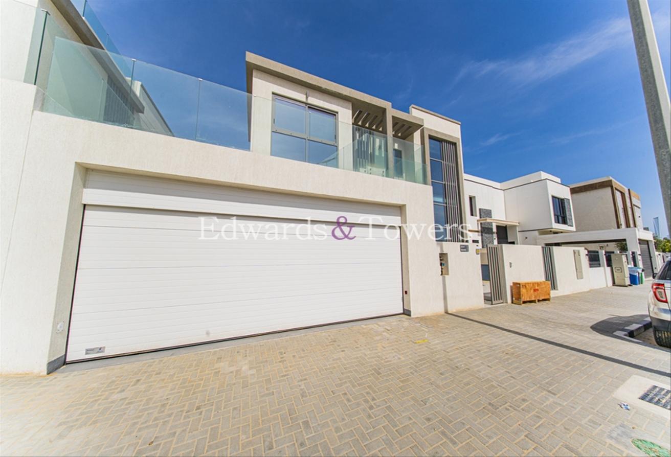 Private Pool | Elevator| Large Layout | Vacant photo 30