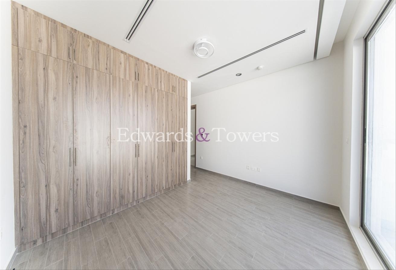 Private Pool | Elevator| Large Layout | Vacant photo 10