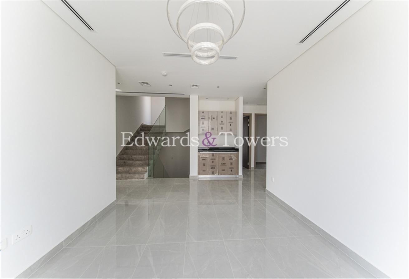 Private Pool | Elevator| Large Layout | Vacant photo 15