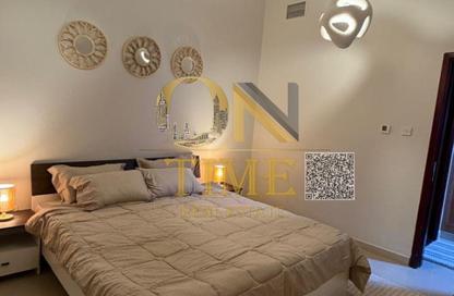 Apartment - 1 Bedroom - 2 Bathrooms for rent in Corniche Tower - Ajman Corniche Road - Ajman